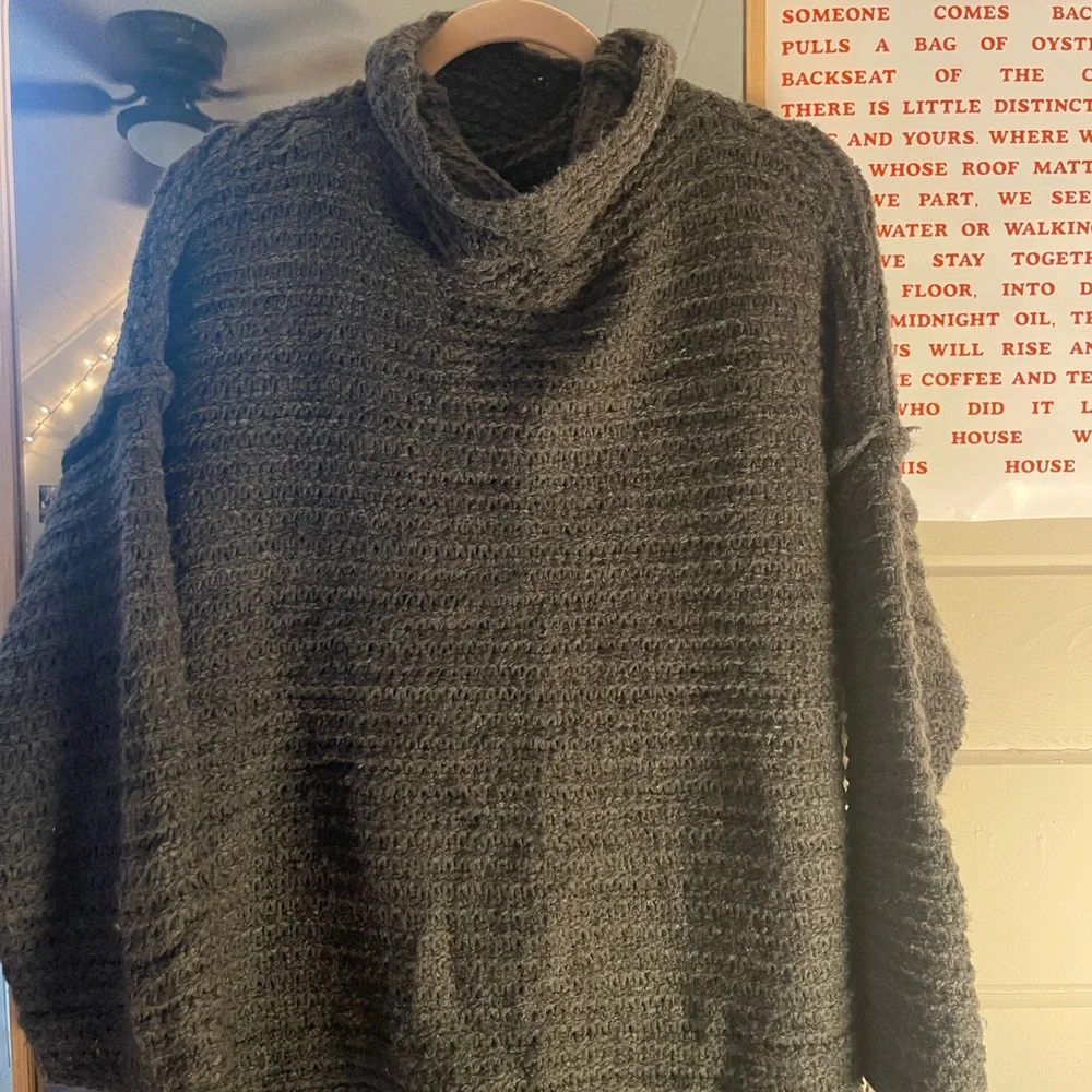 Aerie Babe Chenille Turtleneck in Smoked Gray Size L - Picture 2 of 4